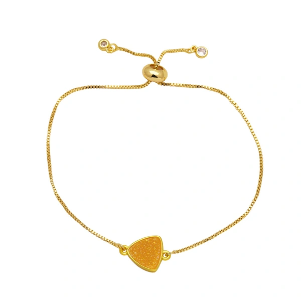 Hot selling triangle pendant bracelet female niche light luxury high-end gold-plated bracelet brc54