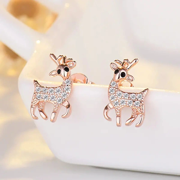  Sweet and exquisite deer earrings Christmas fashion festival earrings Korean style new simple cute earrings