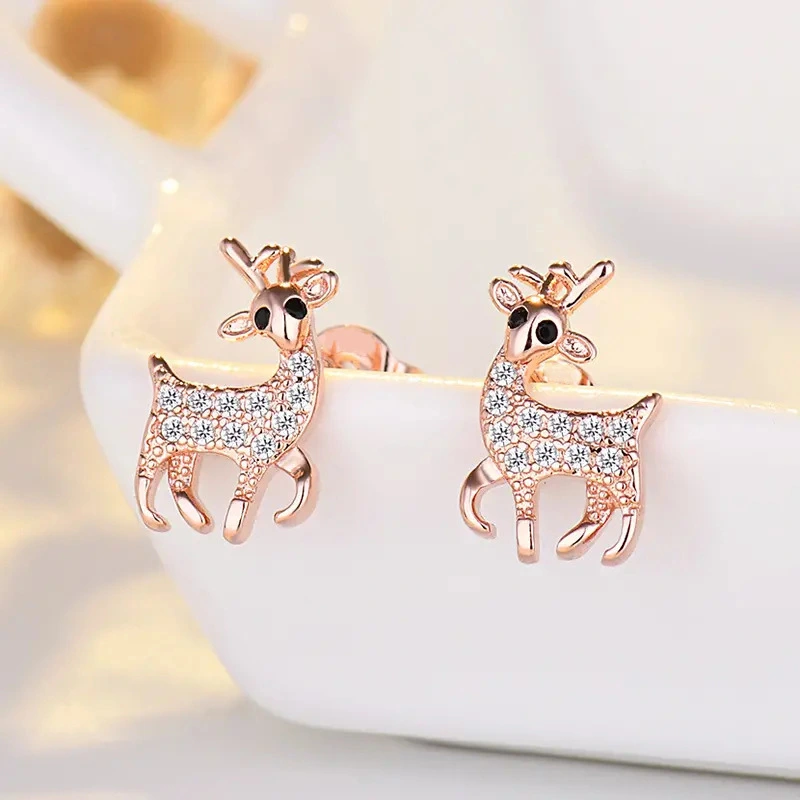  Sweet and exquisite deer earrings Christmas fashion festival earrings Korean style new simple cute earrings