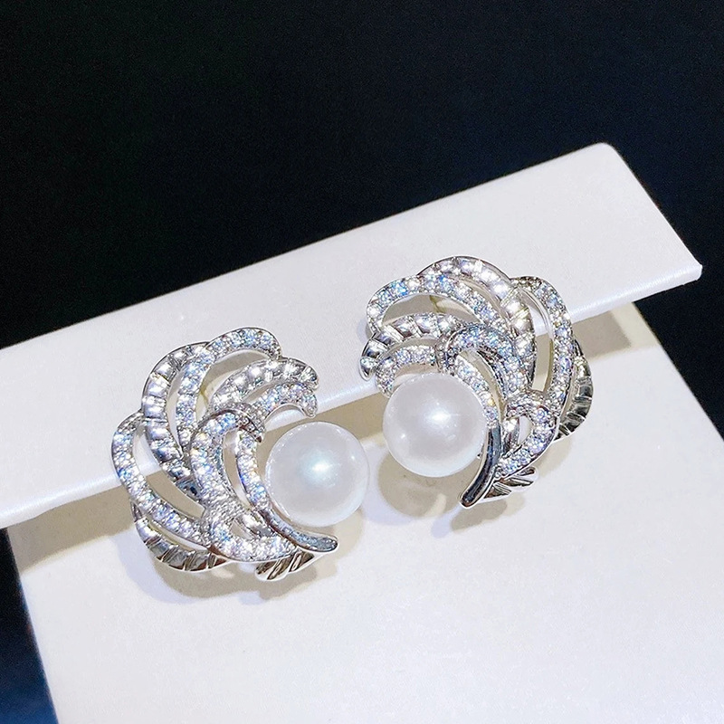  Special-shaped niche light luxury style earrings for women imitation pearl exquisite luxury jewelry evening dress elegant style earrings