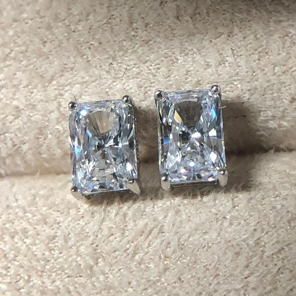 2021 new earrings classic four-claw square diamond zircon earrings copper plated white gold simple earrings