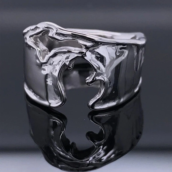   Niche design ring female wave metal electroplating accessories temperament Asian personality trend ring