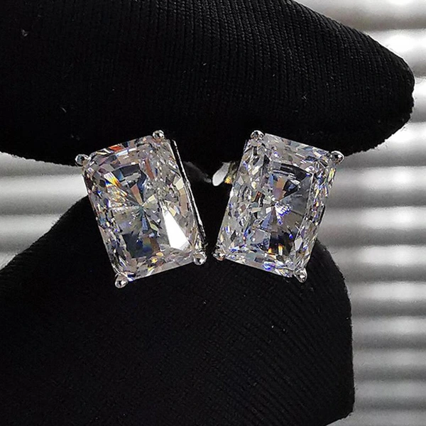 2021 new earrings classic four-claw square diamond zircon earrings copper plated white gold simple earrings