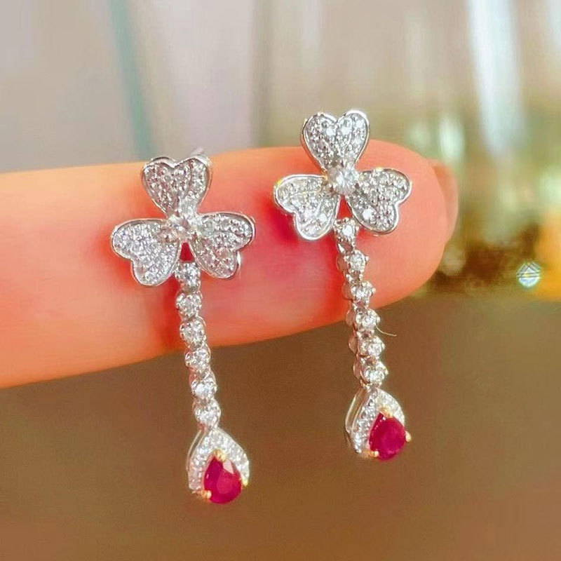 Super fairy temperament flower earrings light luxury high-end pear-shaped teardrop earrings European and American Internet celebrity fashion earrings