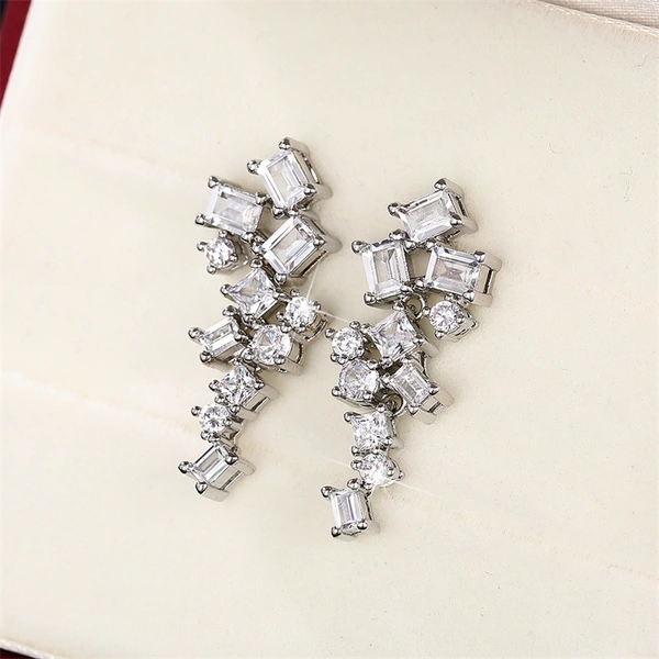 Japanese and Korean fresh and super shiny micro-inlaid zircon earrings diamond round square geometric earrings bridal earrings