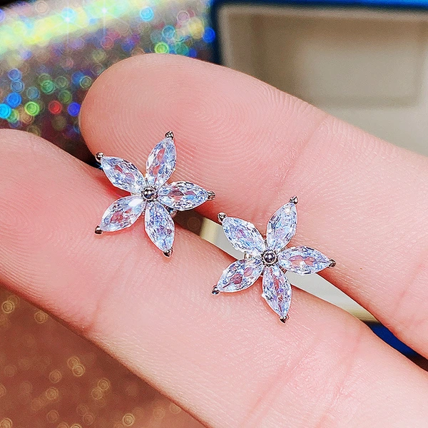 Korean version of the colorful star earrings sweet flower five-pointed star ladies earrings energetic girl student earrings