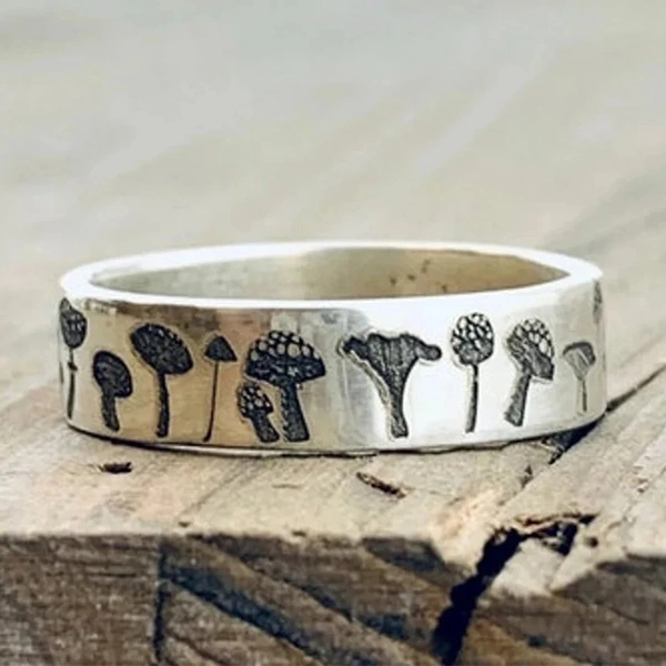  Metal blackened retro distressed ring for women, embossed mushroom pastoral ring, daily wear niche jewelry