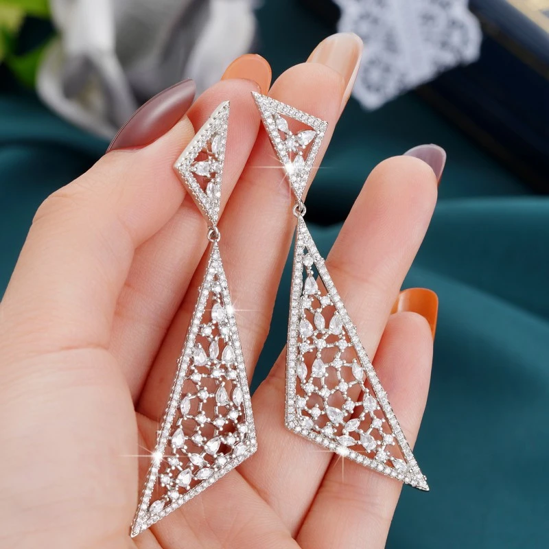 Korea Dongdaemun triangle pendant fashion super flash zircon geometric triangle earrings temperament net red earrings
