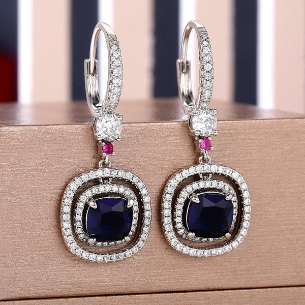 Light luxury lady style geometric earrings fashionable autumn and winter style royal blue zircon earrings round face slimming earrings
