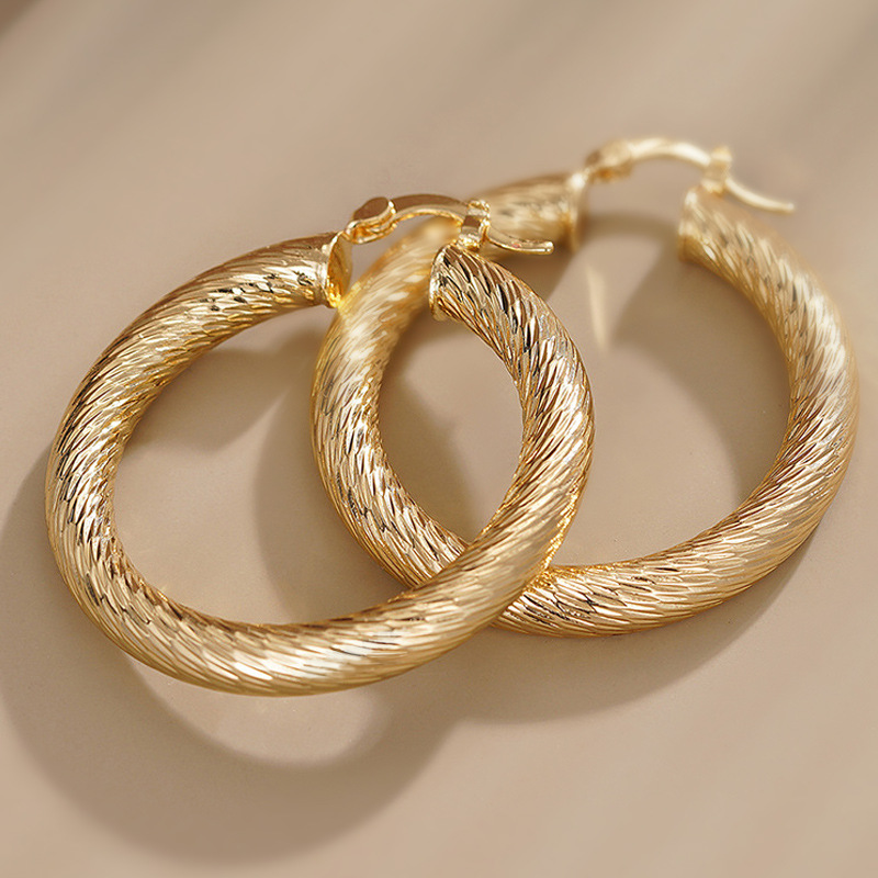 Middle Eastern hot-selling earrings, threaded metal rings, exaggerated jewelry for women, hot selling in Europe and America