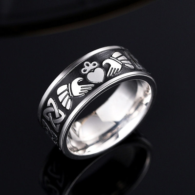   Live stainless steel ring unisex punk fashion jewelry love crown Asian jewelry