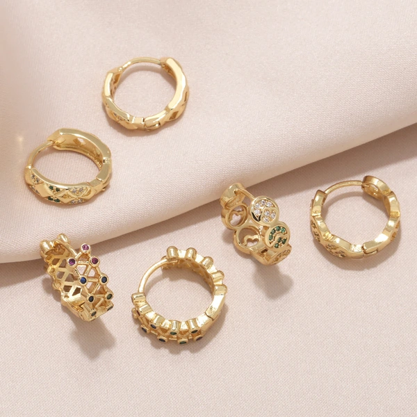 Hot selling gold-plated fashion earrings personality creative inlaid with colorful zircon high-end earrings erw53