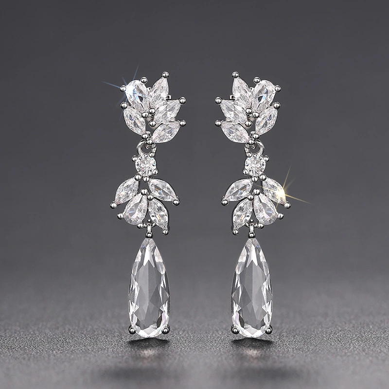 European and American style hot selling earrings for women, water drop flower pendant accessories, high-end light luxury fashion jewelry