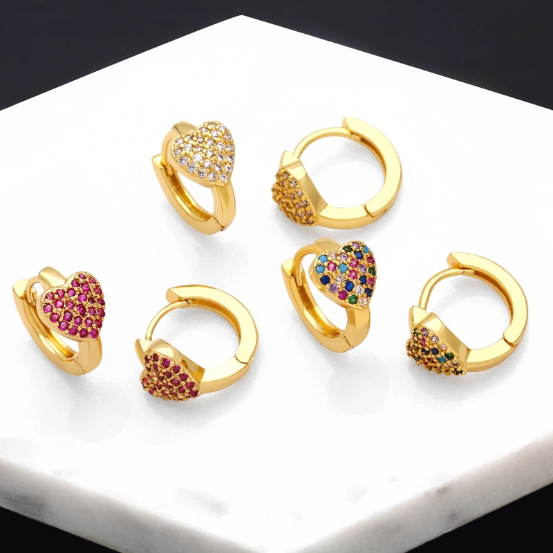Simple and fashionable colorful zircon heart earrings European and American style exquisite small earrings light luxury temperament earrings female era242