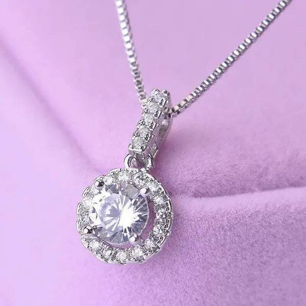 European and American copper-plated white gold pendant exquisite disc zircon style necklace classic clavicle chain for women