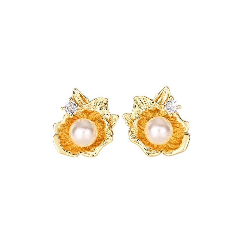  Simple imitation pearl shell earrings flower fashion French retro light luxury earrings temperament elegant earrings