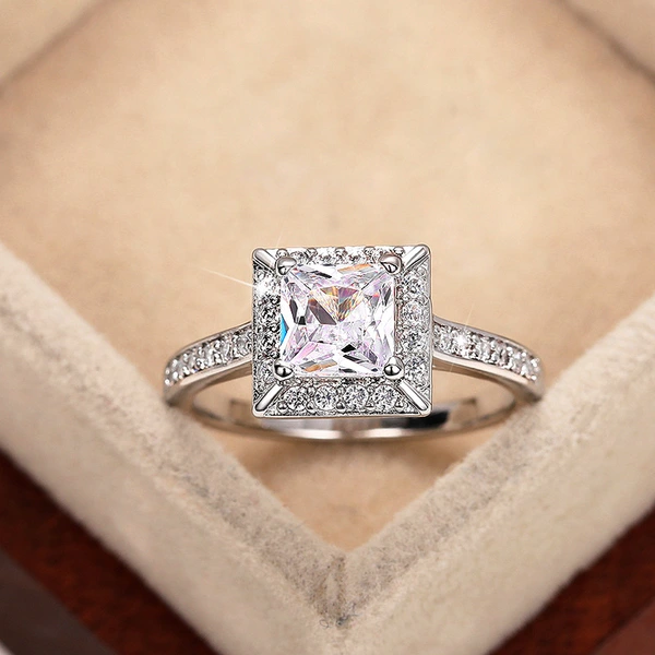 Light luxury sugar cube ring classic all-match wedding ring geometric simple exquisite European and American style female ring