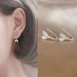  Forest style literary leaf earrings small fresh temperament sprouting young leaf ear hook Korean personality student ear clip