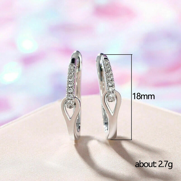 New ear clips with niche design, geometric earrings, and versatile student earrings are hot on sale in the Doukuai special zone.