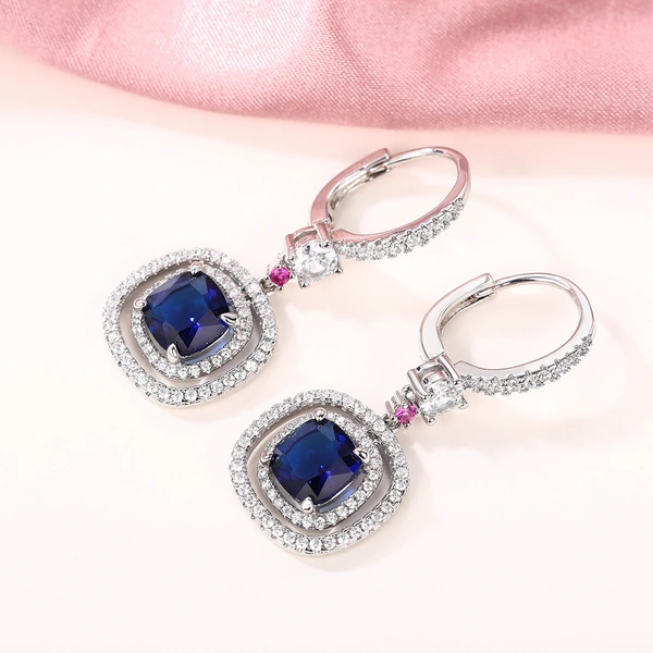 Light luxury lady style geometric earrings fashionable autumn and winter style royal blue zircon earrings round face slimming earrings