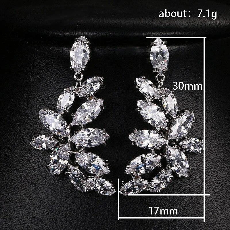 High-end fashion evening zircon leaf tassel earrings temperament versatile retro leaf-shaped earrings for women