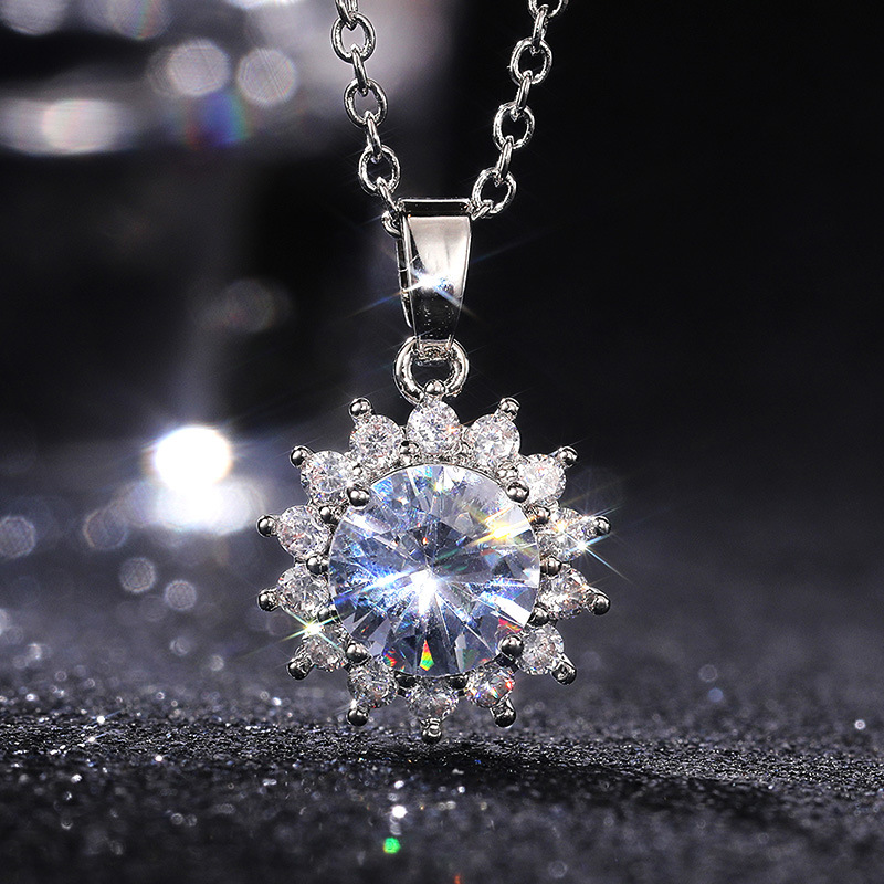 European and American high quality necklace 3A shiny zircon flower necklace for women all-match clavicle chain wholesale