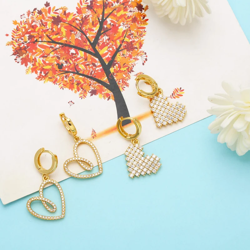 French high-end diamond heart earrings European and American new retro light luxury micro-inlaid zircon heart-shaped earrings era212