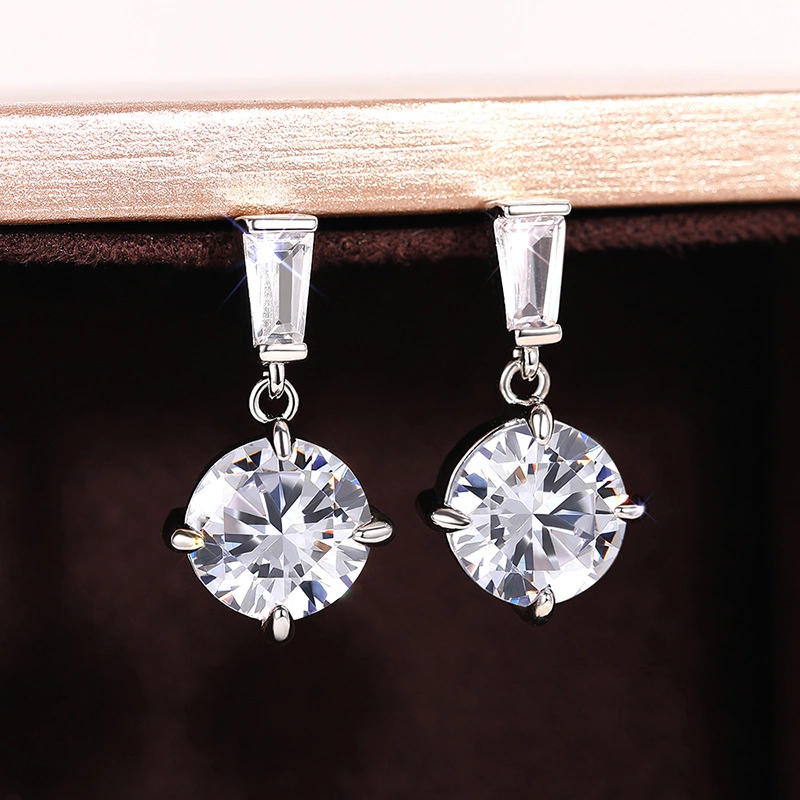  New round light luxury earrings European and American simple smart commuter earrings Japanese and Korean hot selling high-end earrings for women