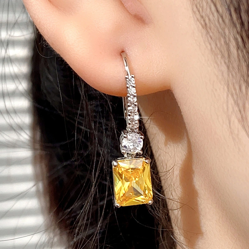 Small sugar cube earrings new style all-match long skirt light luxury princess earrings elegant atmosphere fashion ear hooks