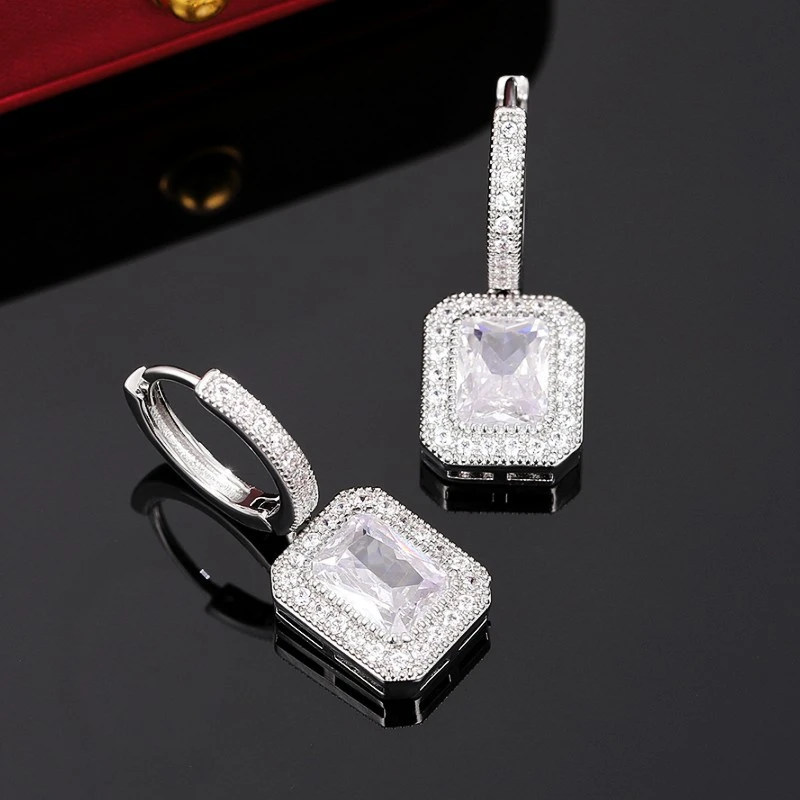 Imitation Moissanite new earrings high-end princess square diamond earrings celebrity Korean temperament evening party earrings female