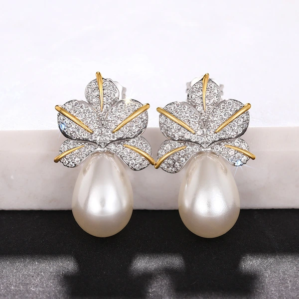 European and American leaf imitation pearl earrings, shining inlaid with zircon earrings, women's light luxury style elegant earrings