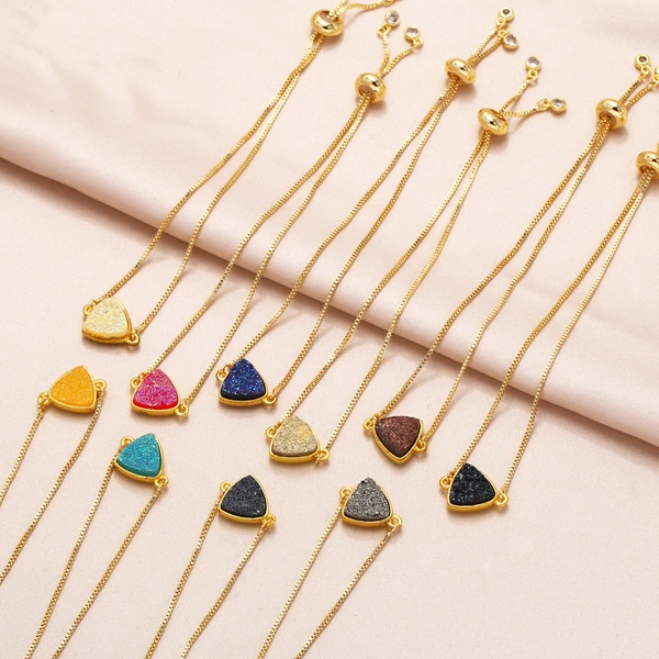 Hot selling triangle pendant bracelet female niche light luxury high-end gold-plated bracelet brc54