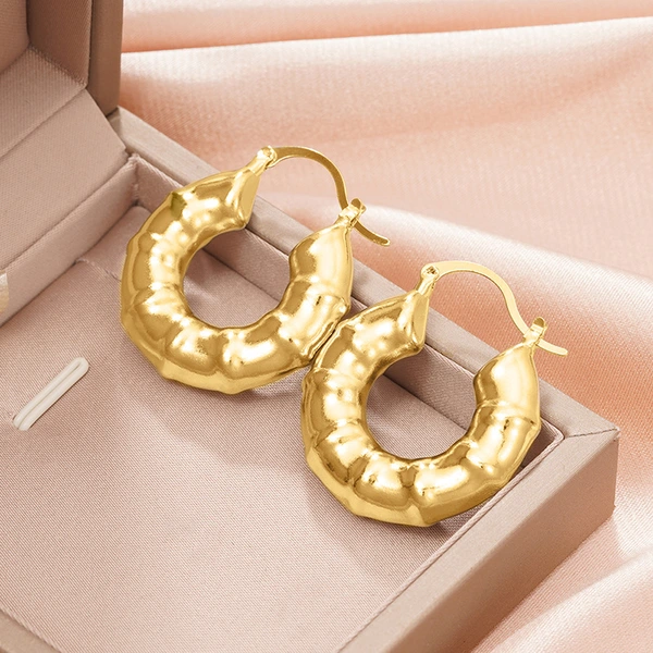 Creative bamboo U-shaped earrings for women, fashionable French style earrings, meteorite hot sale
