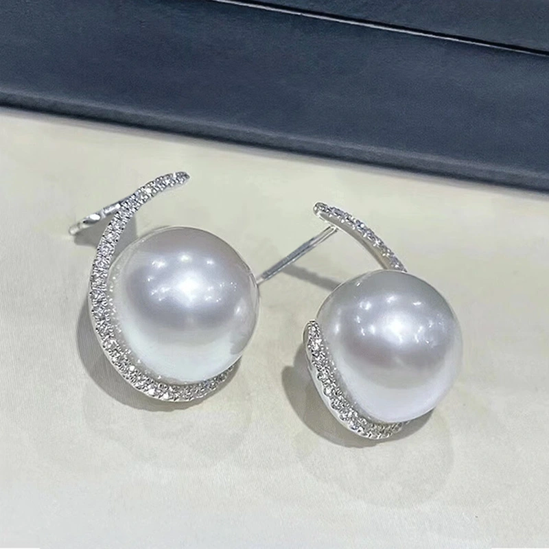 Live broadcast personality imitation pearl earrings women's exquisite and elegant temperament earrings princess niche daily style