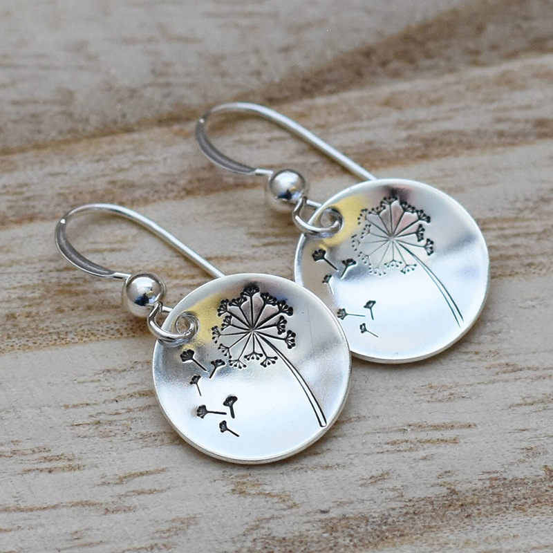 New simple retro round dandelion earrings for women, palace earrings, hot selling single item earrings