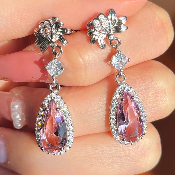 Internet celebrity live broadcast new long water drop pear-shaped flower earrings simulated yellow diamond topaz pink diamond earrings