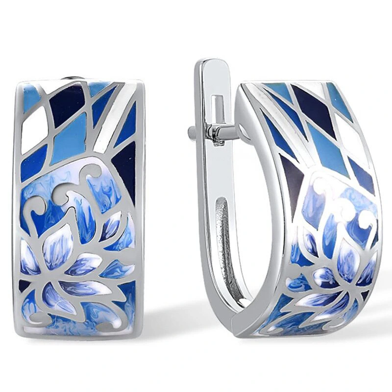 New style earrings for women, blue and white porcelain, smudged oil painting, small fresh new Chinese style jewelry