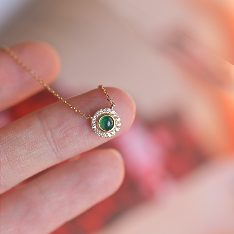  New style small fresh simple necklace fashion egg-shaped light luxury ladies pendant small summer round necklace