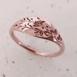   Hot selling new jewelry simple creative floral ring fashionable metallic women's ring