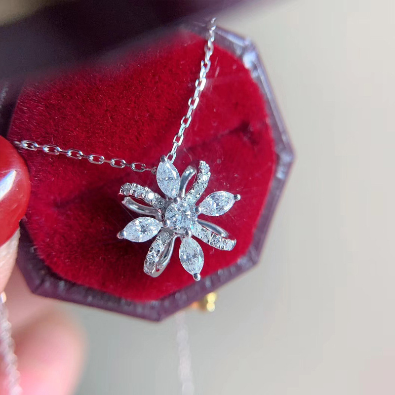 Korean fashion new necklace Qing new flower marquise zircon pendant necklace French sweater chain