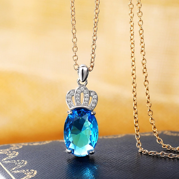   New elegant crown pendant necklace for women four-claw copper plated white gold inlaid sea blue zircon necklace