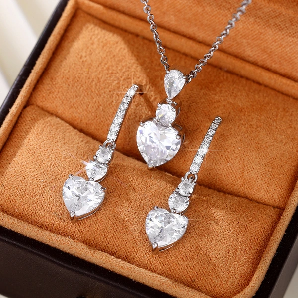 Hot selling heart-shaped jewelry set copper plated white gold zircon heart earrings exquisite love pendant for women