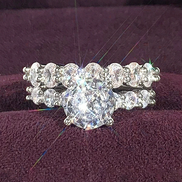  European and American style round geometric couple rings for women, fashionable and personalized inlaid zircon rings, light luxury style proposal jewelry