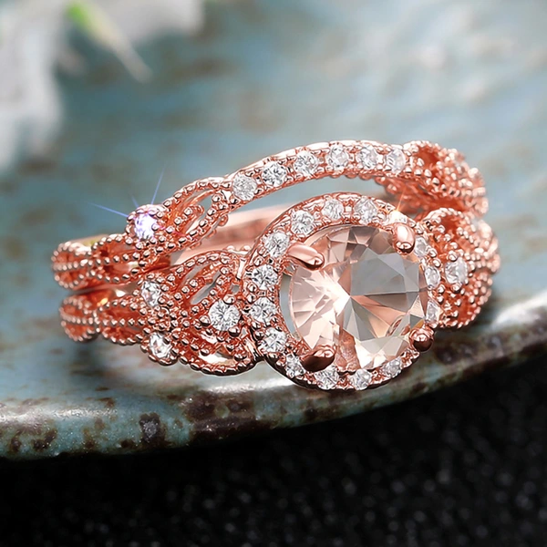  European and American inlaid zircon couple rings women's fashionable and shiny design ring wedding high-end two-piece set