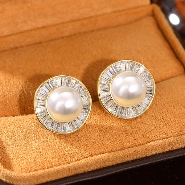 New style gentle small fragrance style earrings for women high-end temperament irregular round earrings imitation pearl earrings