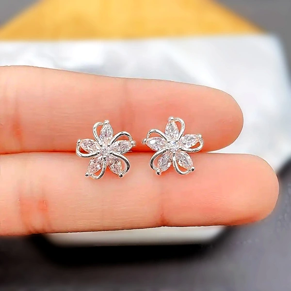   Hot selling flower earrings with delicate design and lines, daily wear hot selling