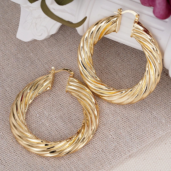 Live broadcast hot-selling ear clips spiral texture large hoop earrings metallic luster style jewelry