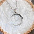 Korean style crescent pendant 2021 minimalist moon clavicle necklace simple design women's necklace
