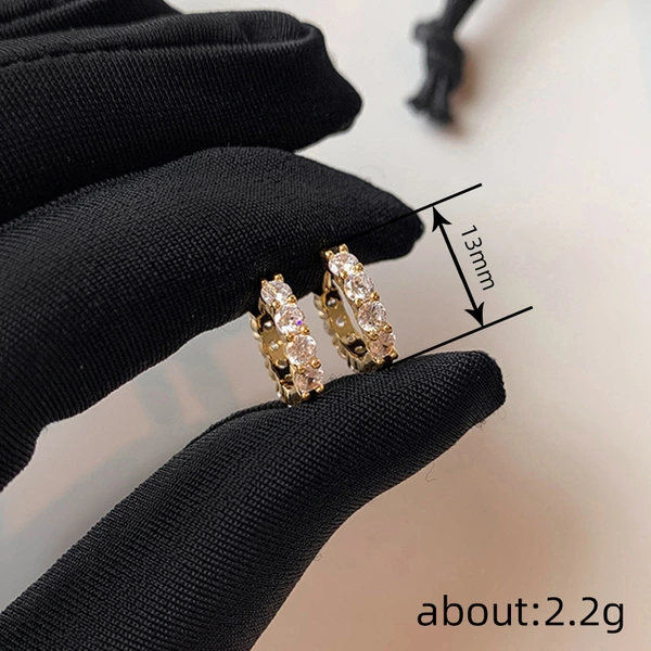 Live hot selling exquisite fashion earrings for women inlaid with zircon sparkling jewelry chic style hot style