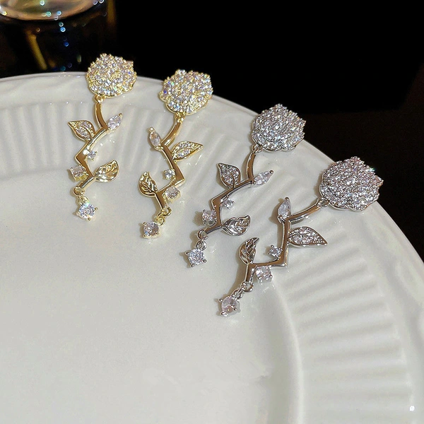  European and American rose earrings for women, fashionable and exquisite inlaid zircon earrings, shiny and elegant